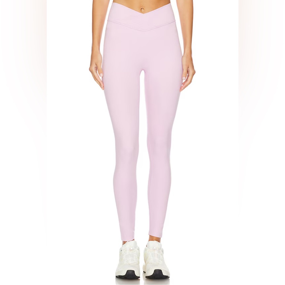 437 Parfait Pink V Leggings